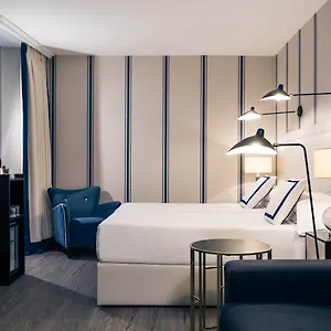 Mercure Jardines De Albia מלון